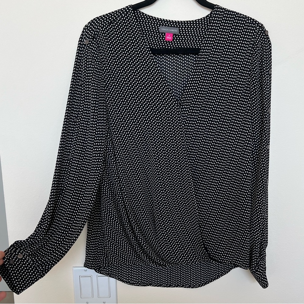 Vince Camuto patterned top